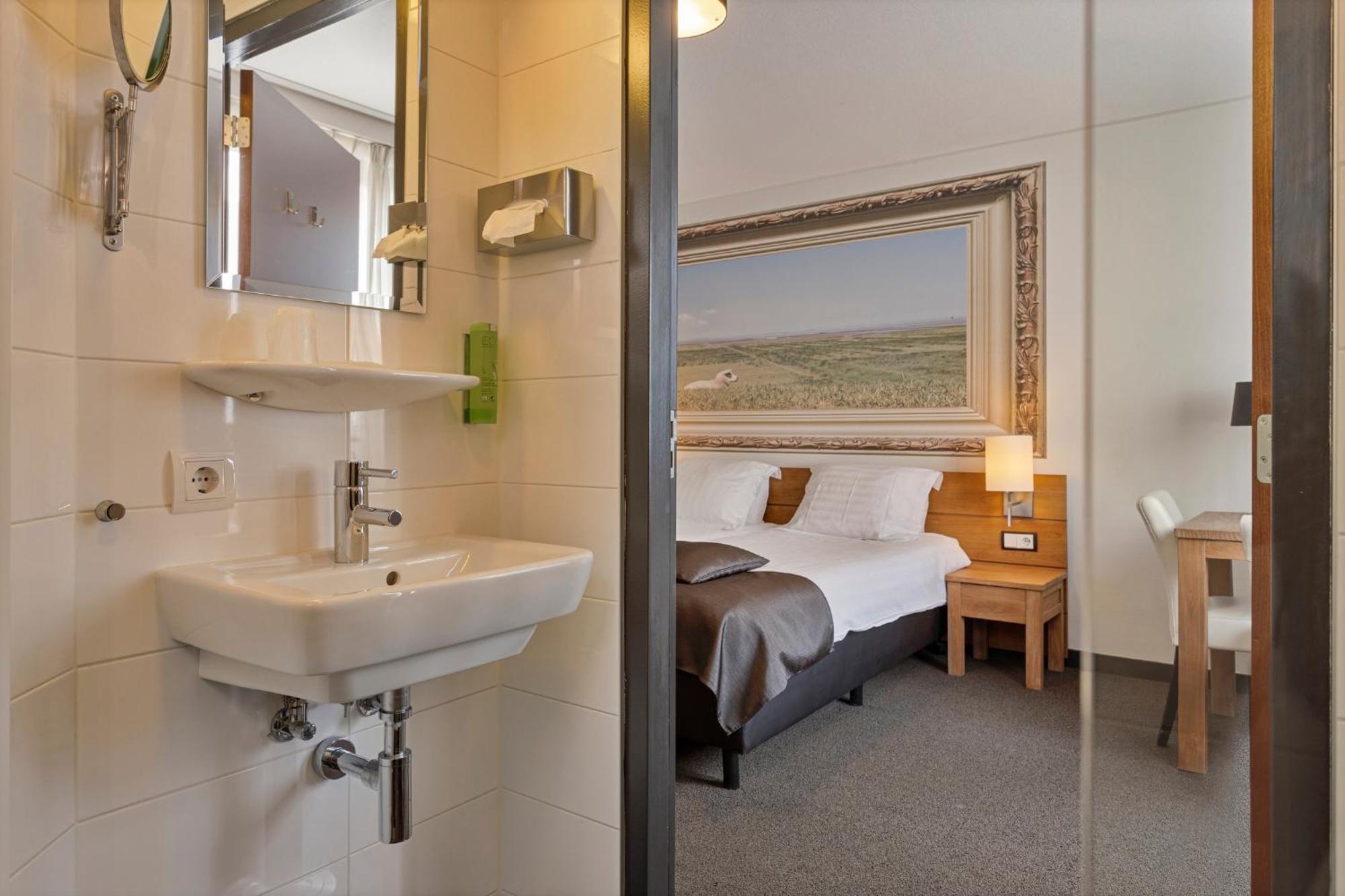 Hunzego Hotel Uithuizermeeden エクステリア 写真