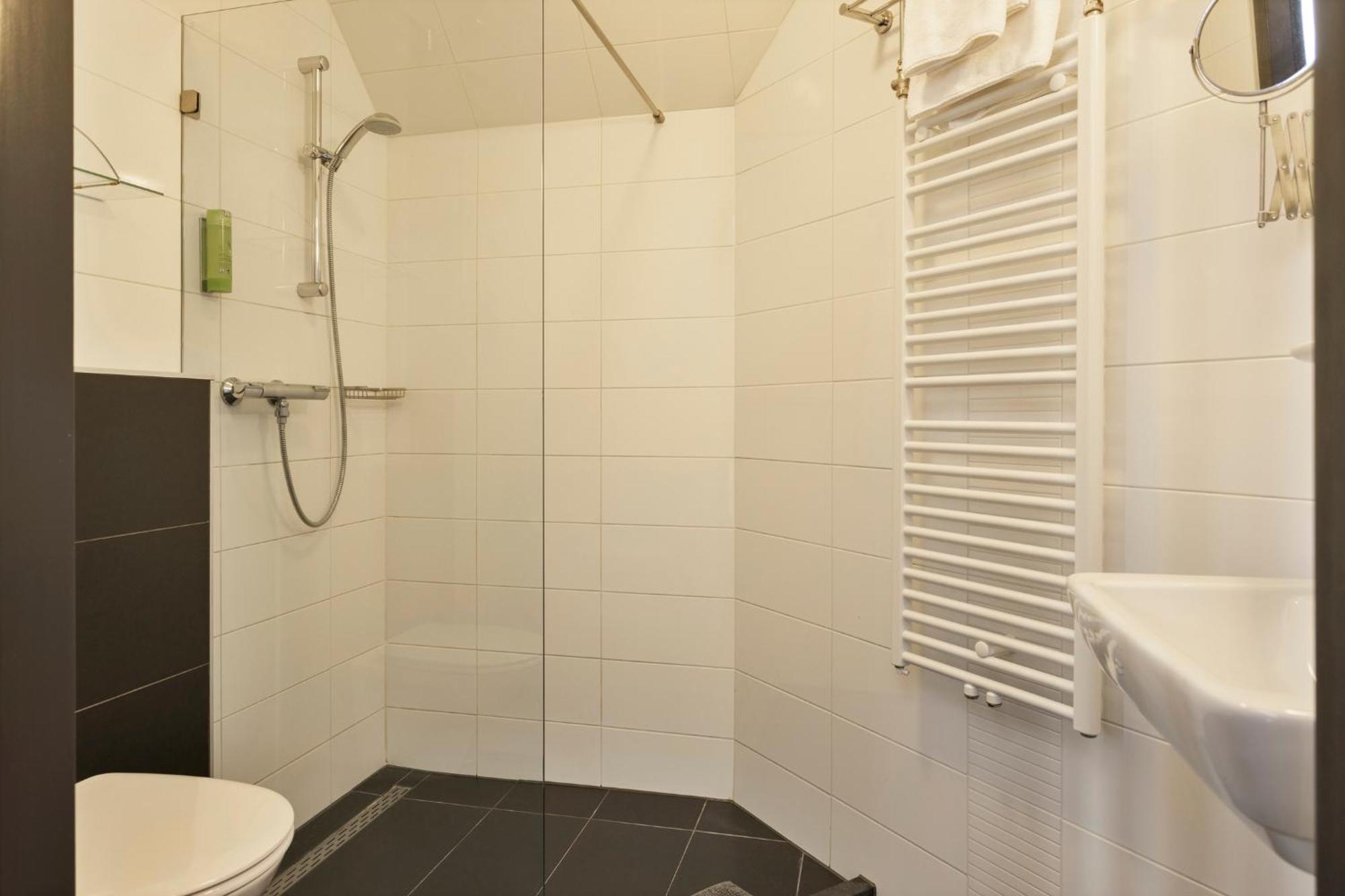 Hunzego Hotel Uithuizermeeden エクステリア 写真