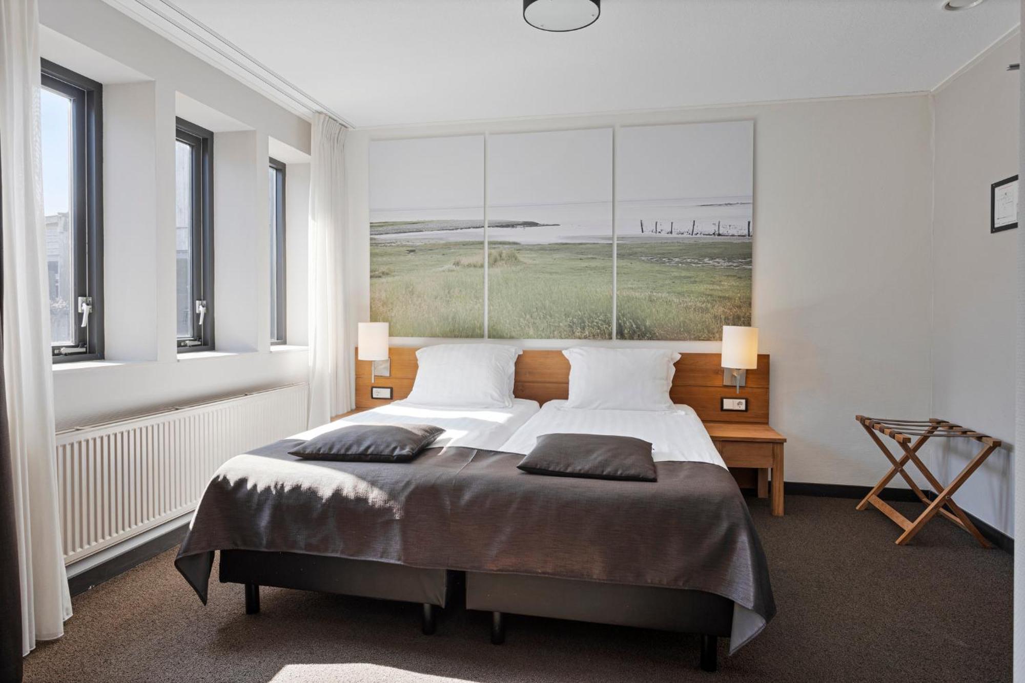 Hunzego Hotel Uithuizermeeden エクステリア 写真